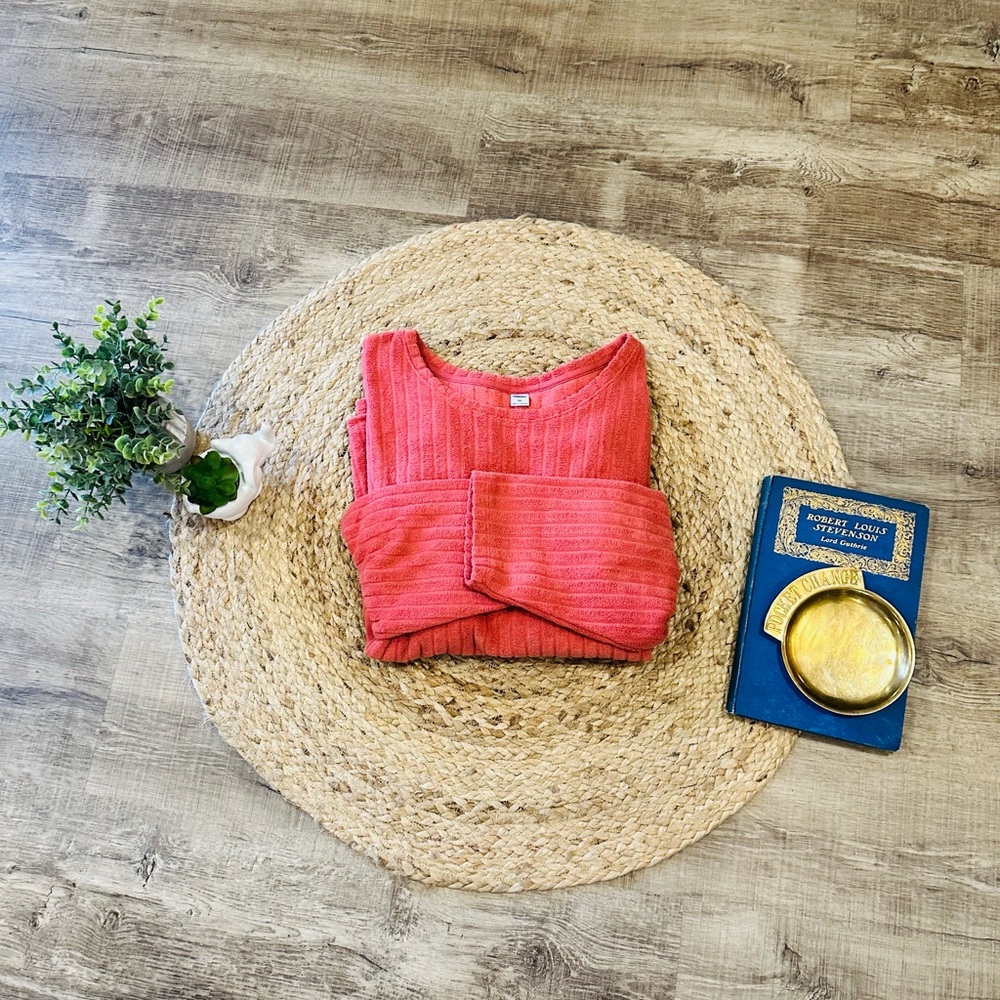 Old Navy Pink Sweater